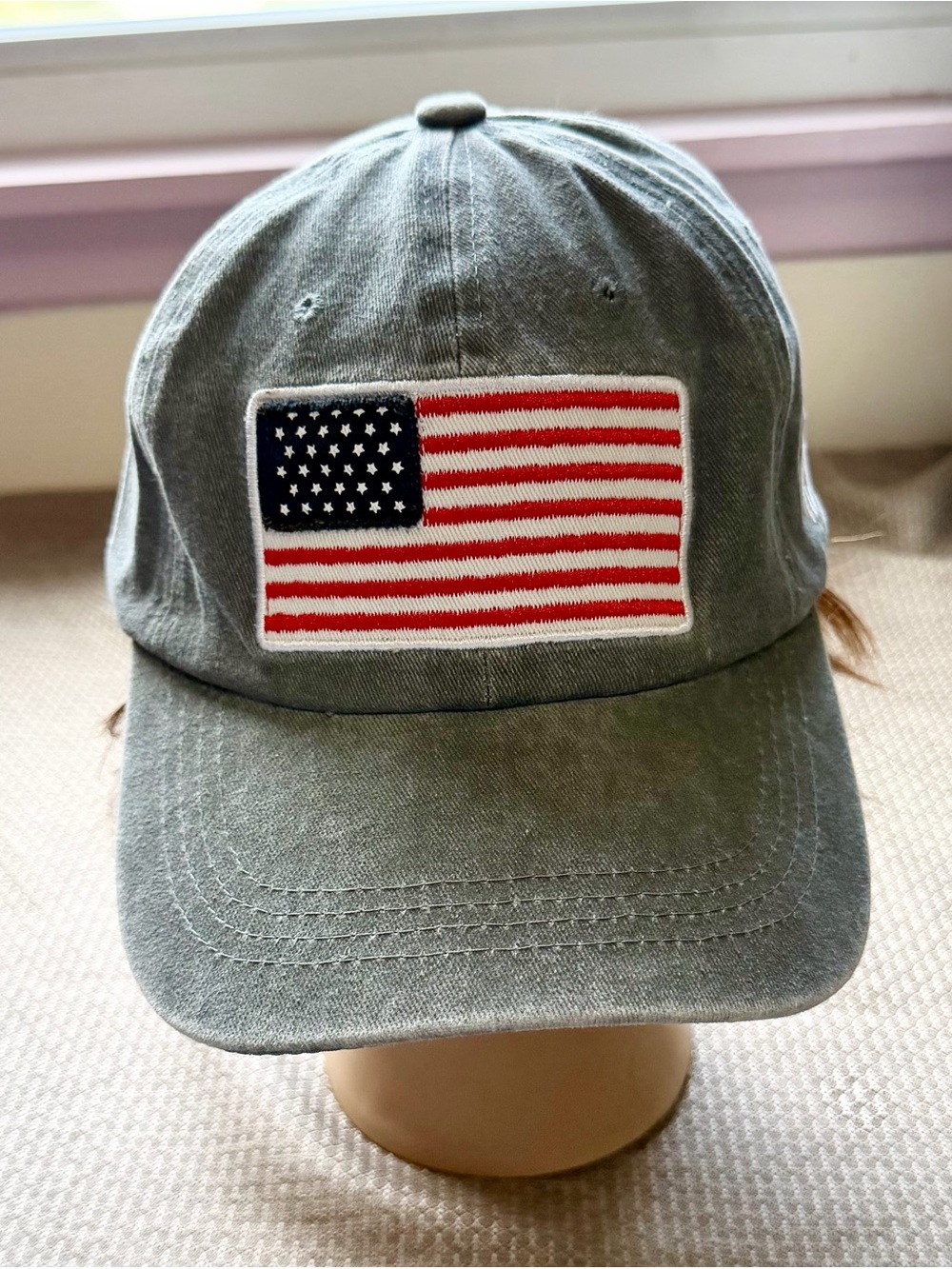 Brand New Men’s American Flag Patch Baseball Cap- Light Grey